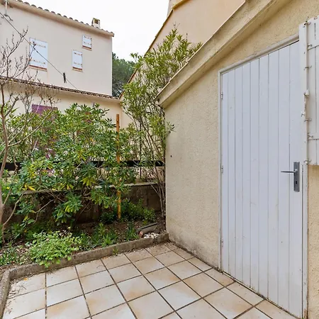 1 Bedroom Plus Cabin Apartment For 5 Agde