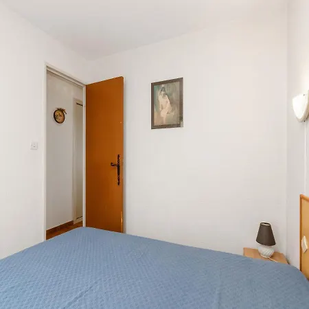 1 Bedroom Plus Cabin Apartment For 5 Appartamento *